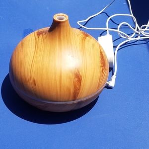 Essential oil diffuser